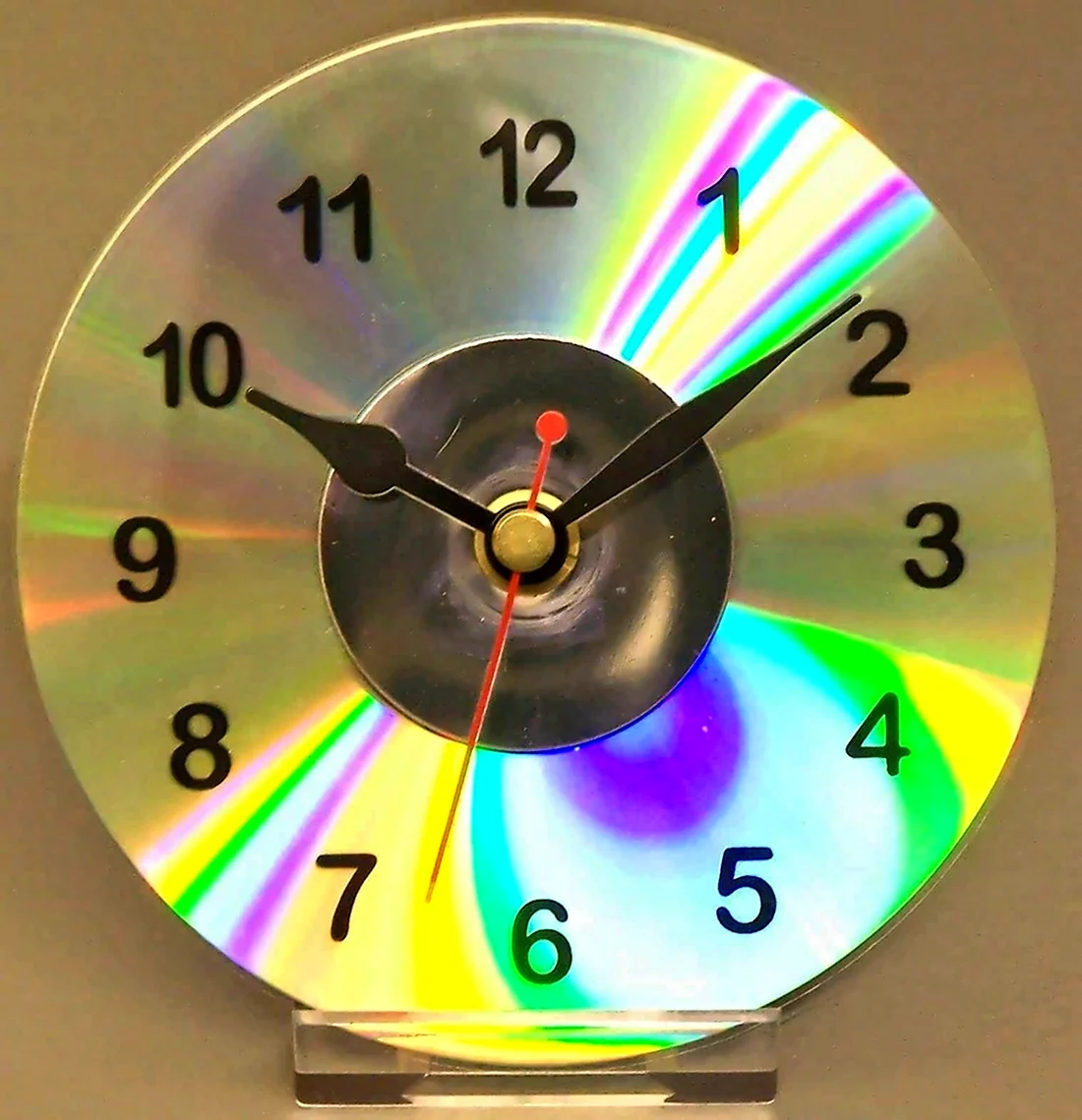 Настенные часы из дисков