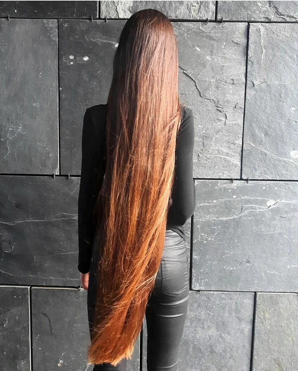 Очень длинные прямые волосы