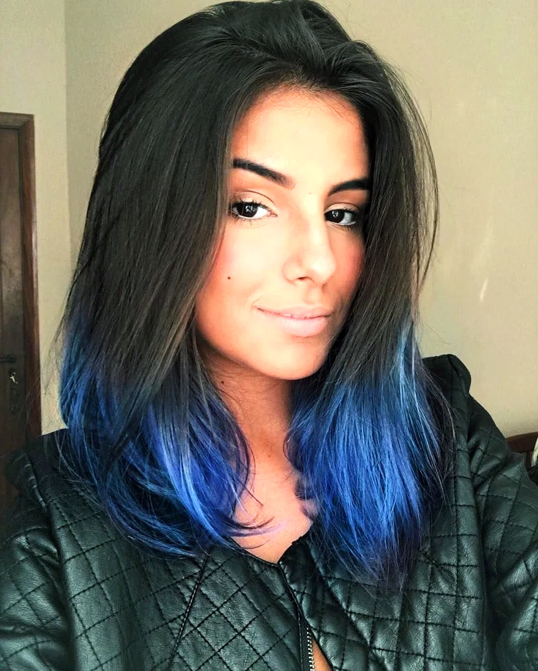 Окрашивание темные волосы синие пряди