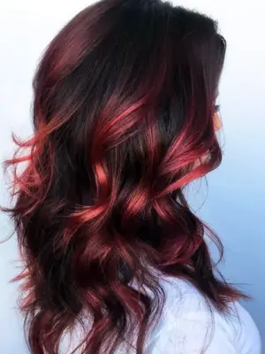 Окрашивание волос с вишневым оттенком