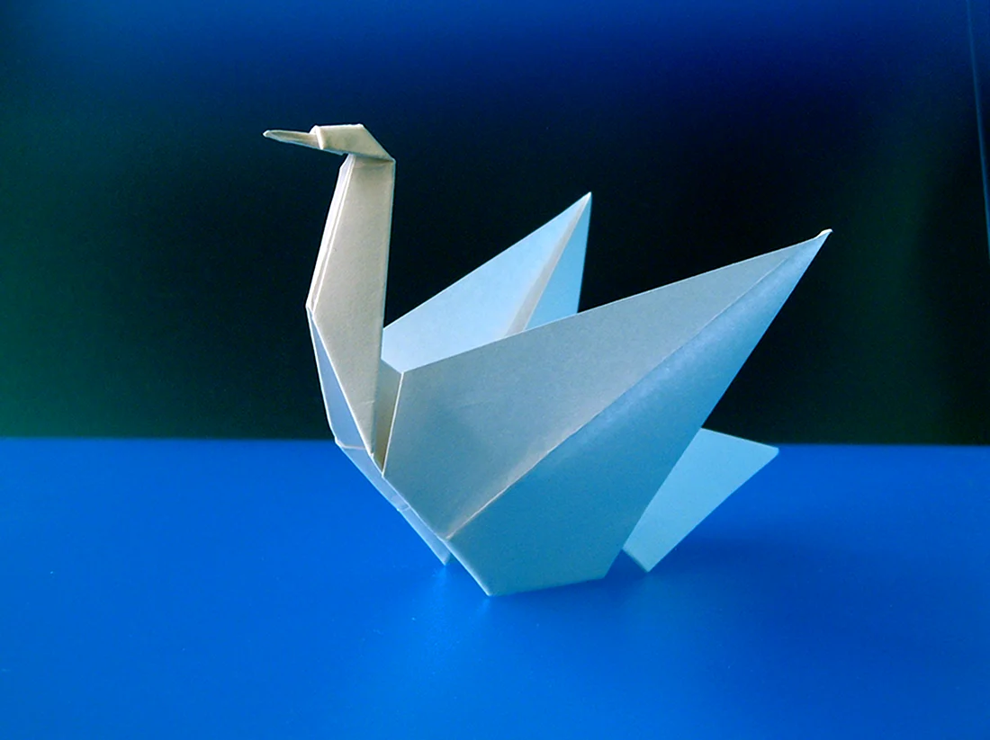 Оригами лебедь