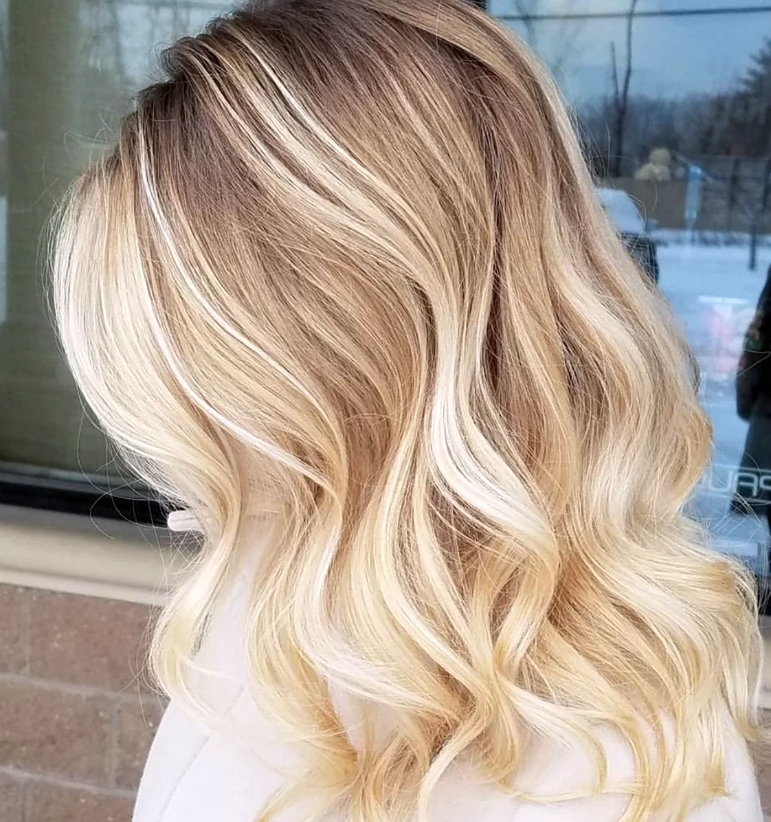 Покраска волос блонд