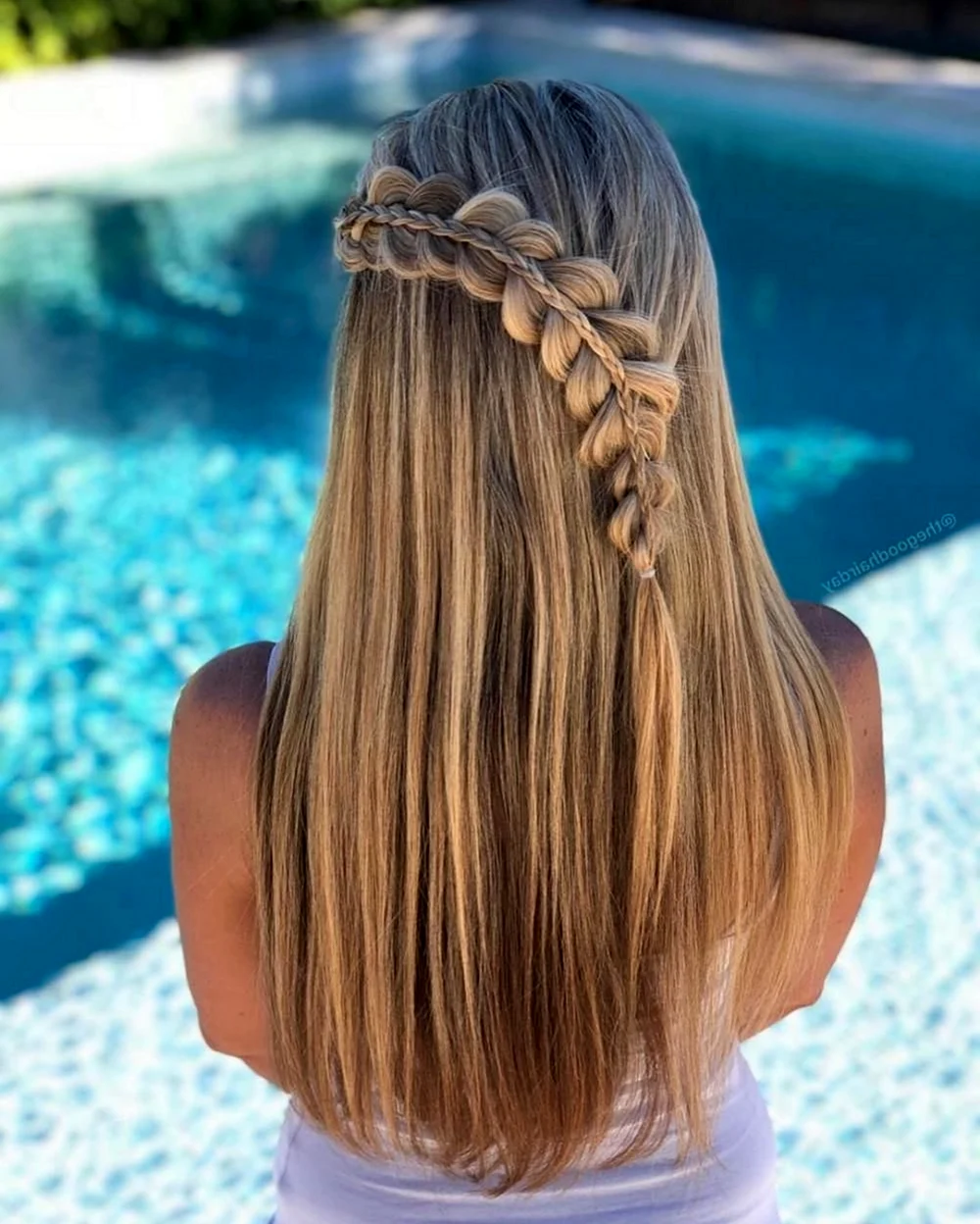 Прическа водопад на прямые волосы