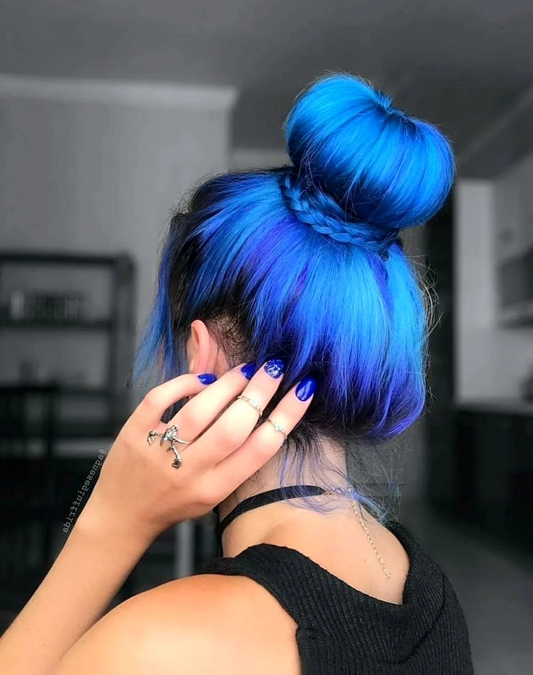 Прически с синими волосами