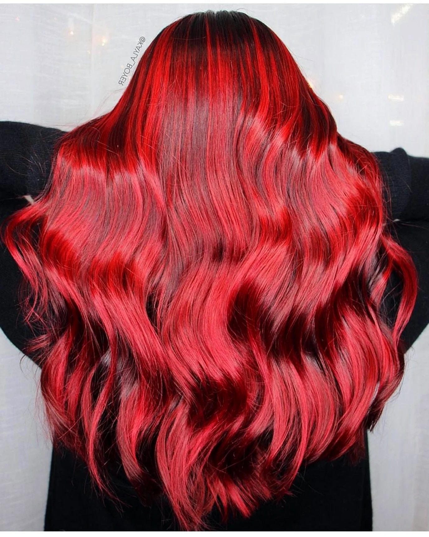 Рубиновый красны1цвет волос