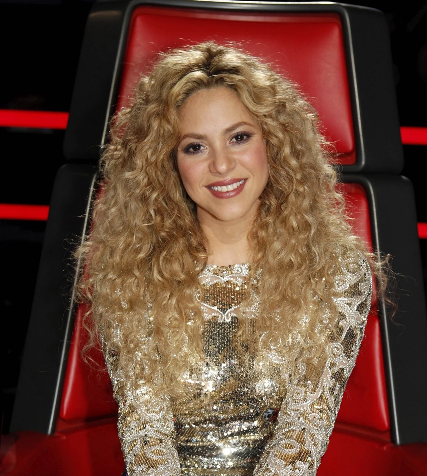Shakira кудрявая
