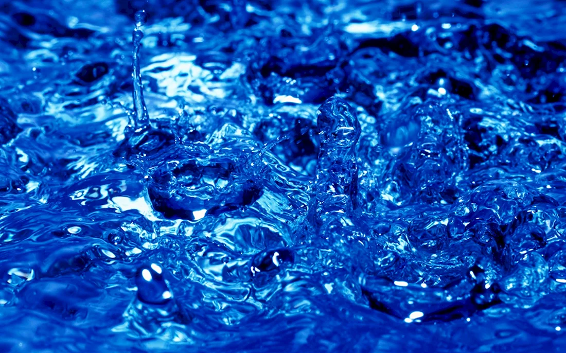 Синяя вода