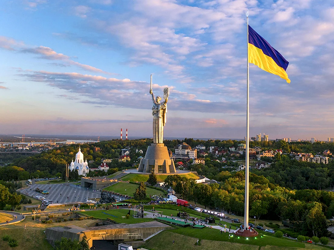 Столица Киев флаг Украины