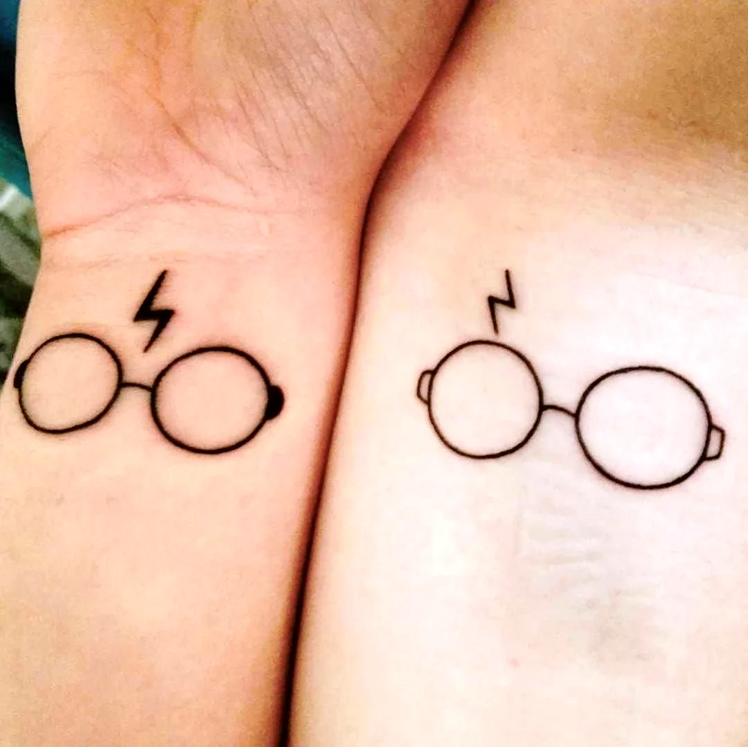 Татуировка очки Гарри Поттера