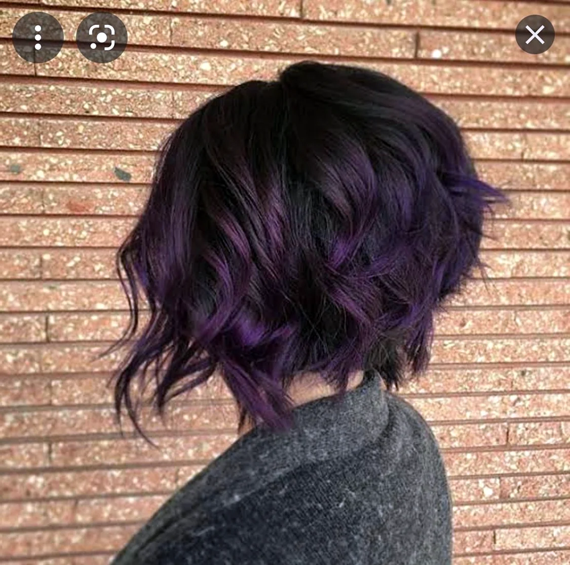 Темно фиолетовые волосы короткая стрижка