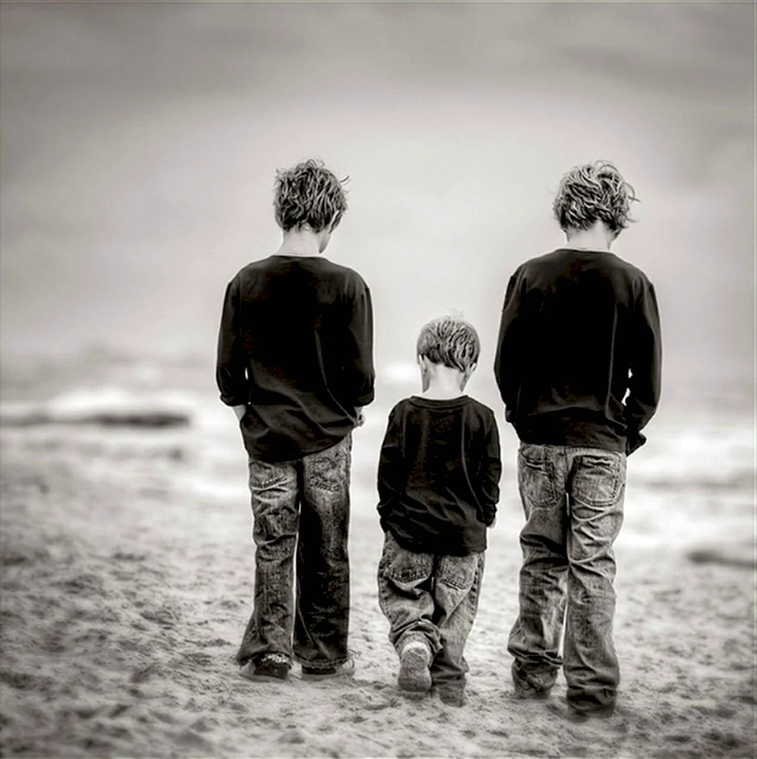 Три мальчика