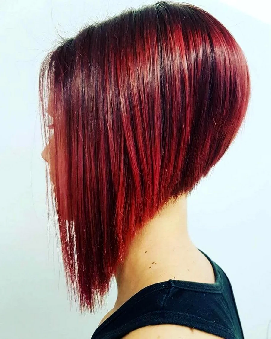Удлиненное каре красные волосы