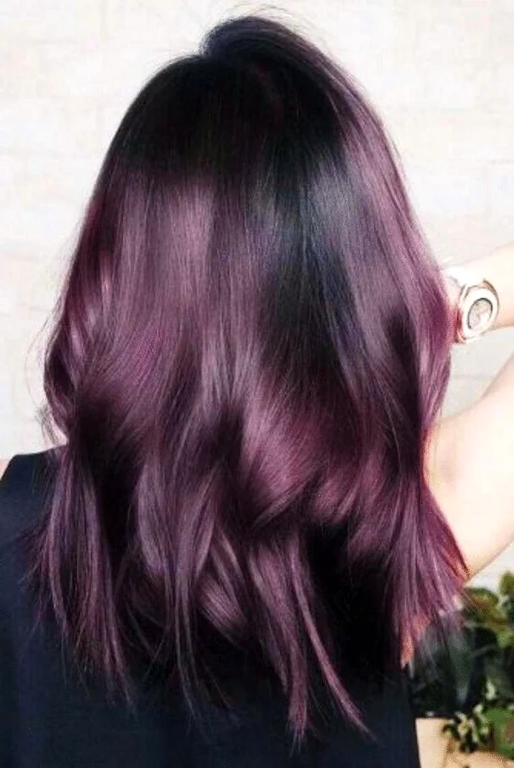 Волосы с фиолетовым отливом