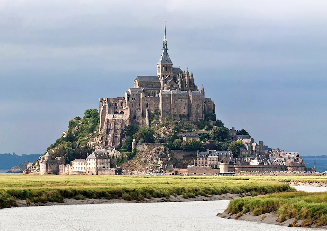 Замок Мон-сен-Мишель Mont Saint-Michel