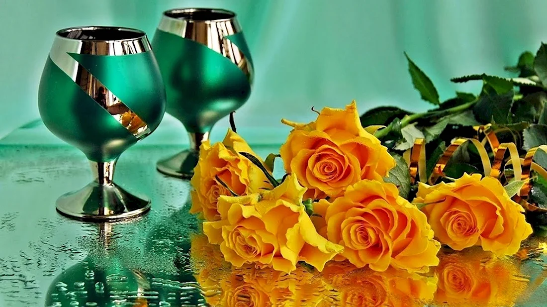 Желтые розы и шампанское