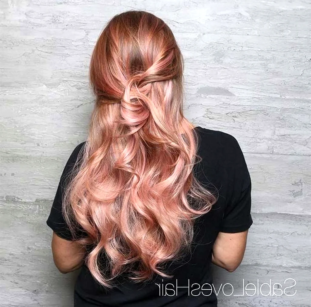 Золотисто розовый цвет волос