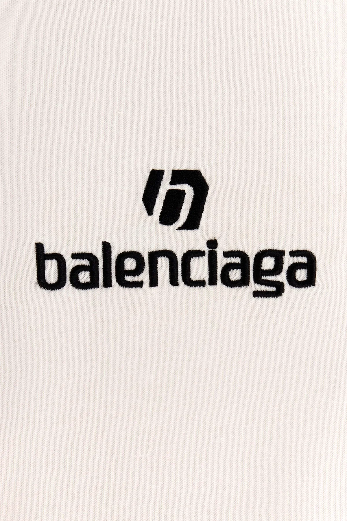 Balenciaga шрифт