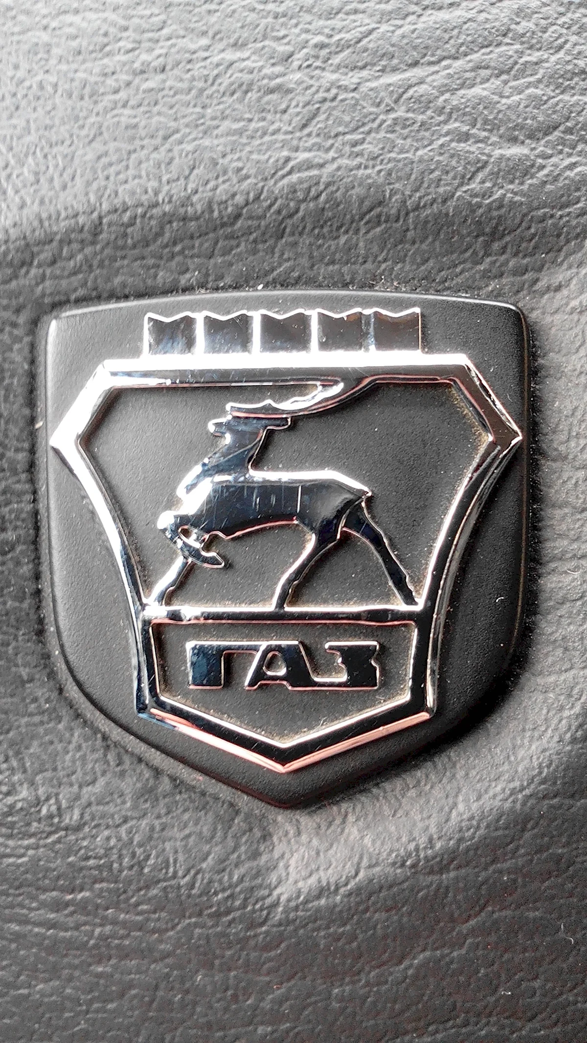 Эмблема ГАЗ 3110 металлическая