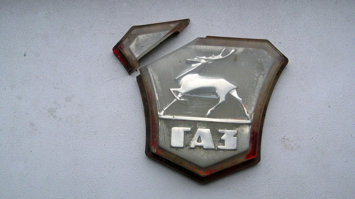 Эмблема ГАЗ 3111