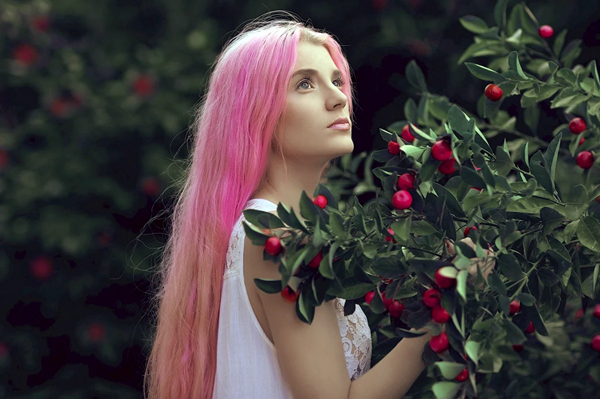 Фотосессия с розовыми волосами