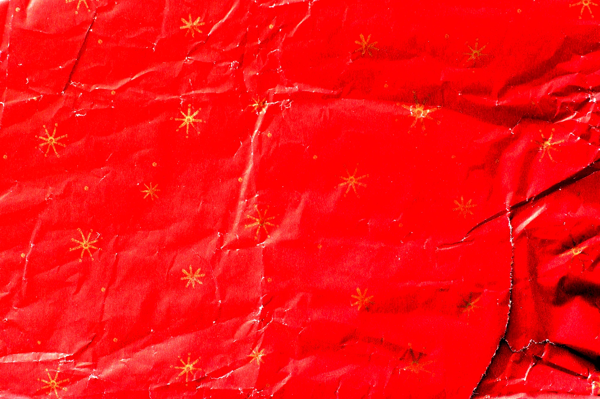 Красная подарочная бумага