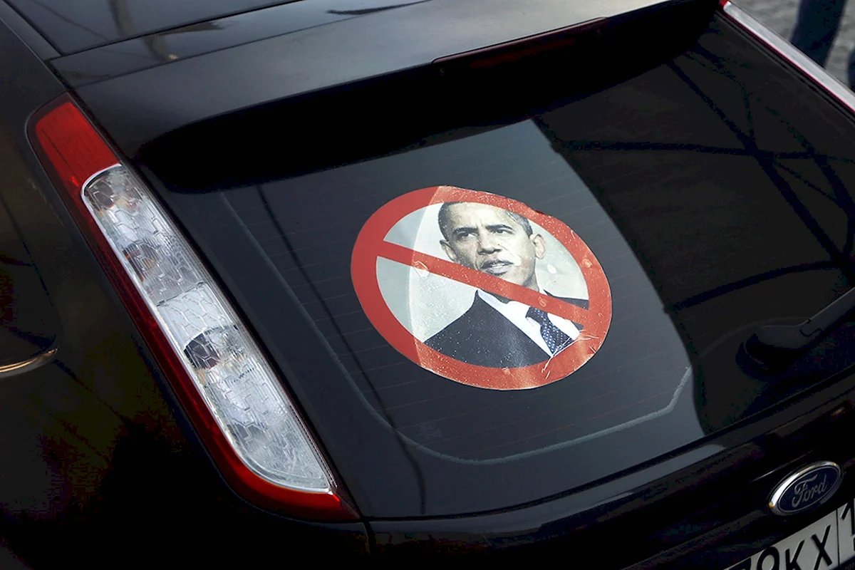 Наклейки на машину про Обаму