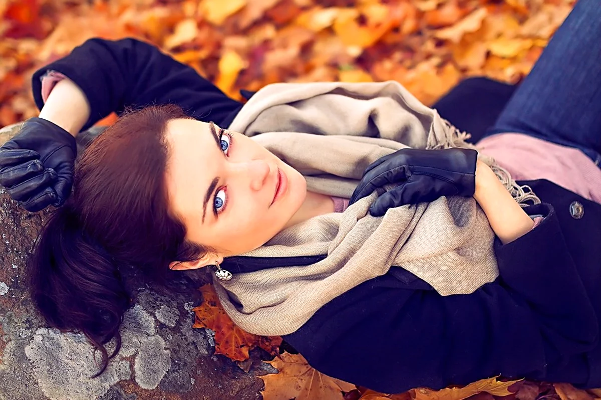 Осенняя фотосессия с шарфом