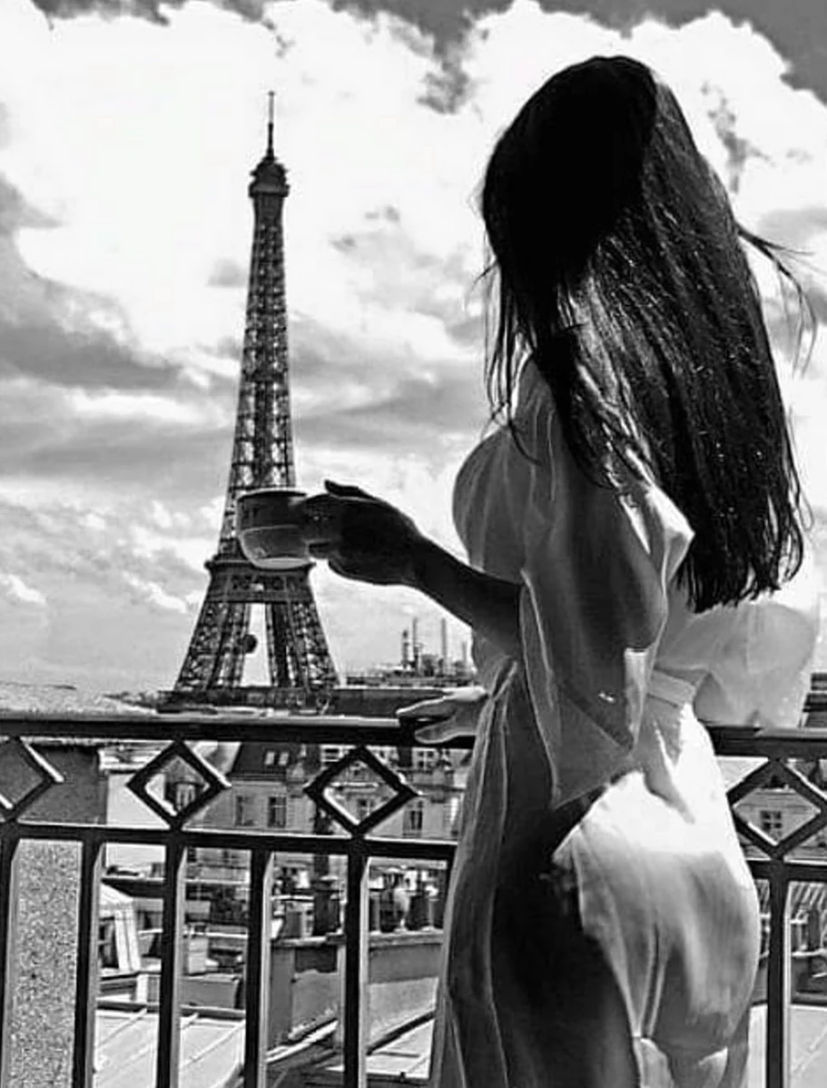 Париж девушка спиной