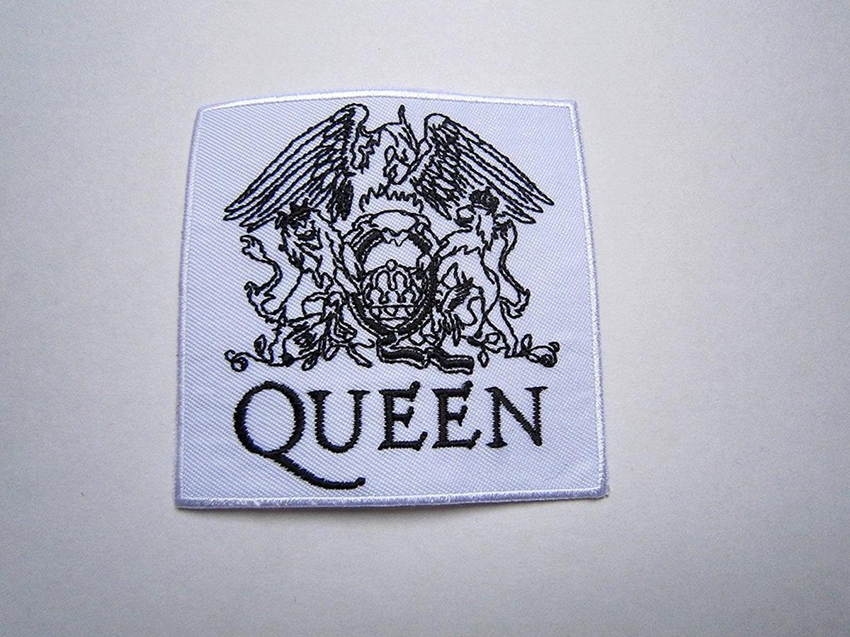 Queen вышивка