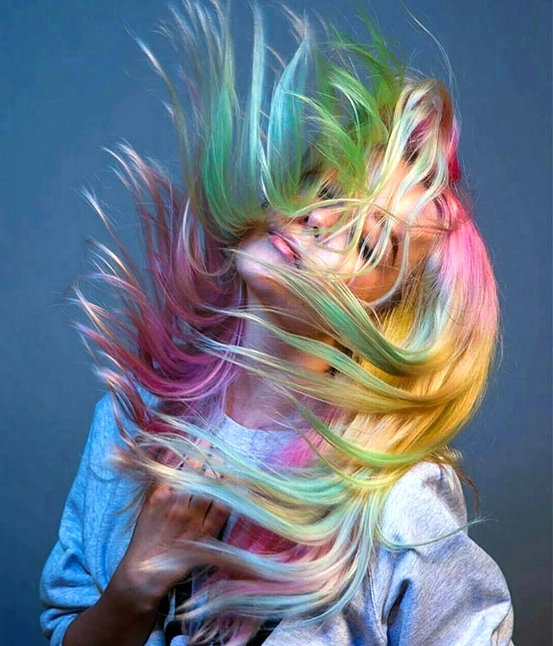 Разноцветные волосы арт