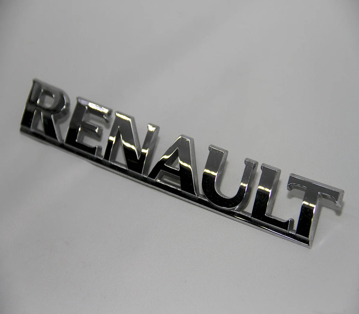 Renault 6001549983 эмблема