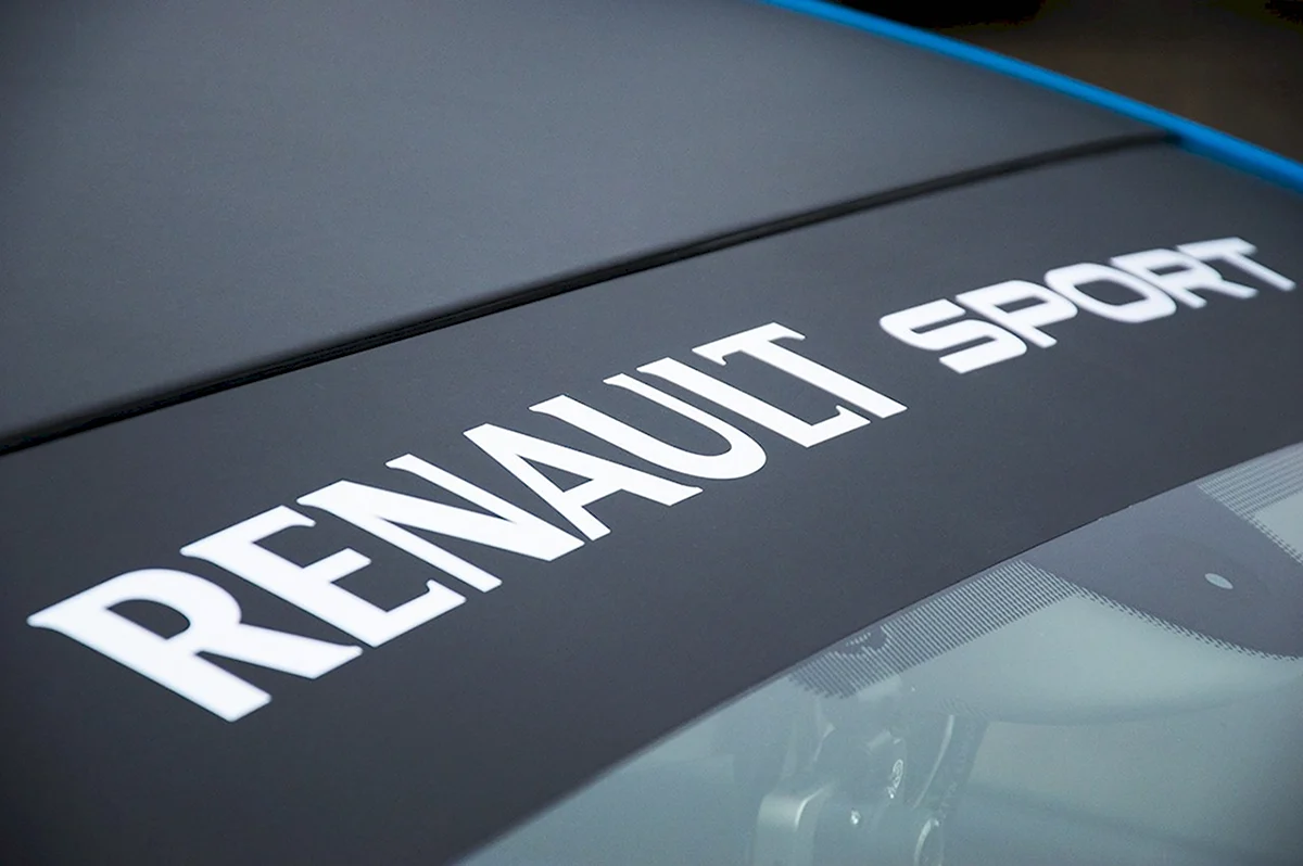 Renault наклейка