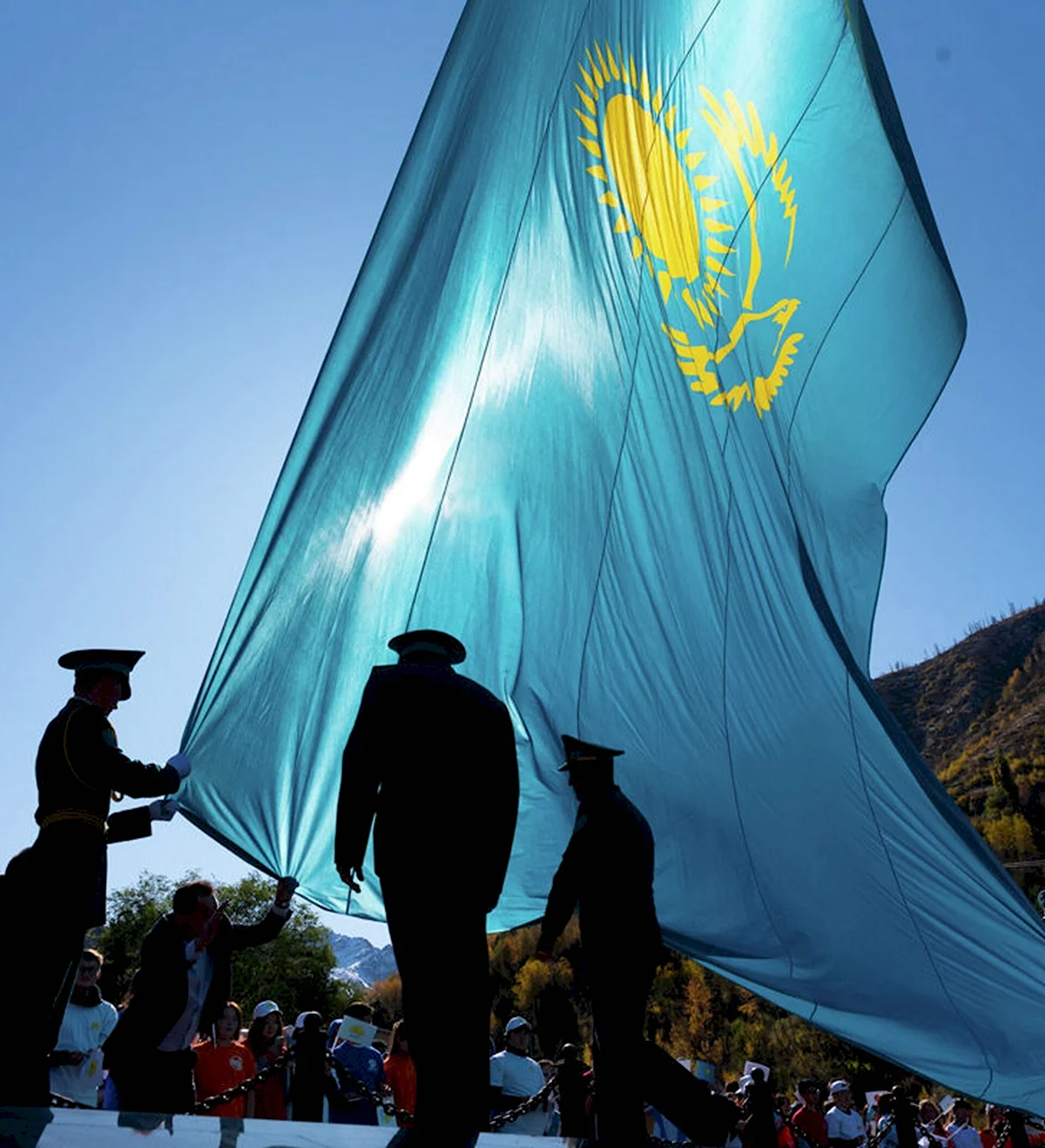 Самый большой флаг Казахстана