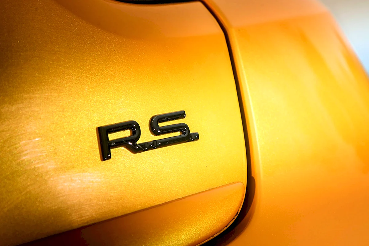Шильдик RS Renault