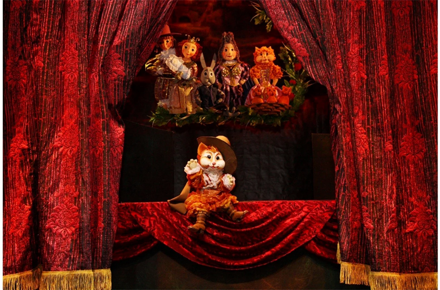 Занавес для кукольного театра